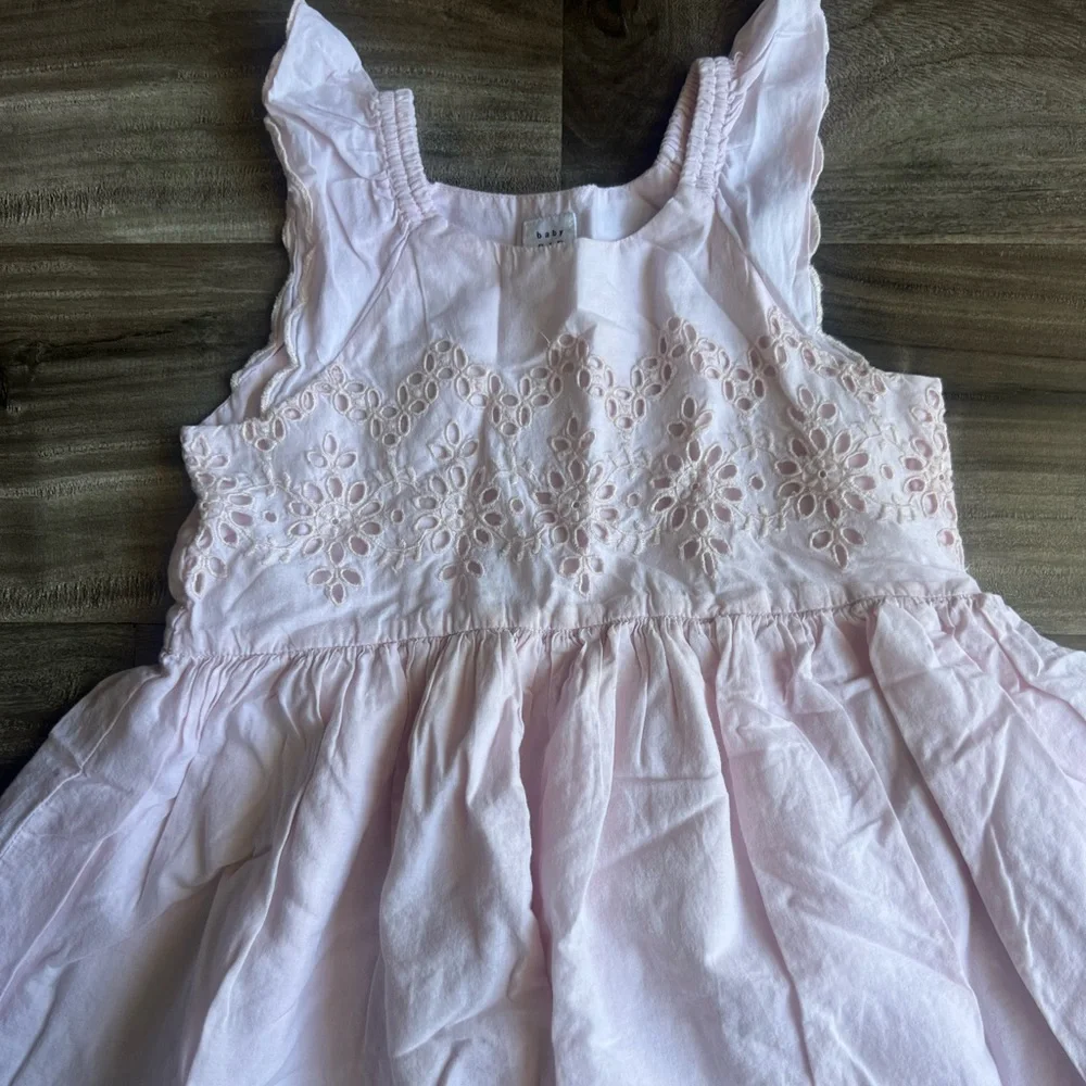 Gap kids Pink bush Eyelet Kids Dress size 4